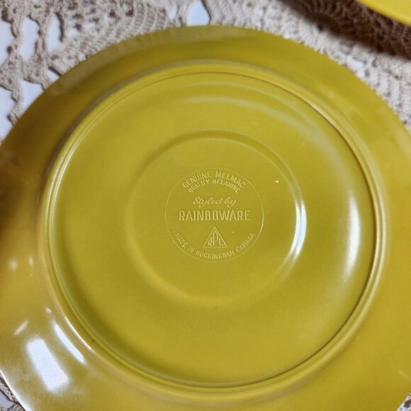 Vintage Melmac Dinnerware & Rainboware Lot of 10 Various Colours Made in Canada - Picture 11 of 11